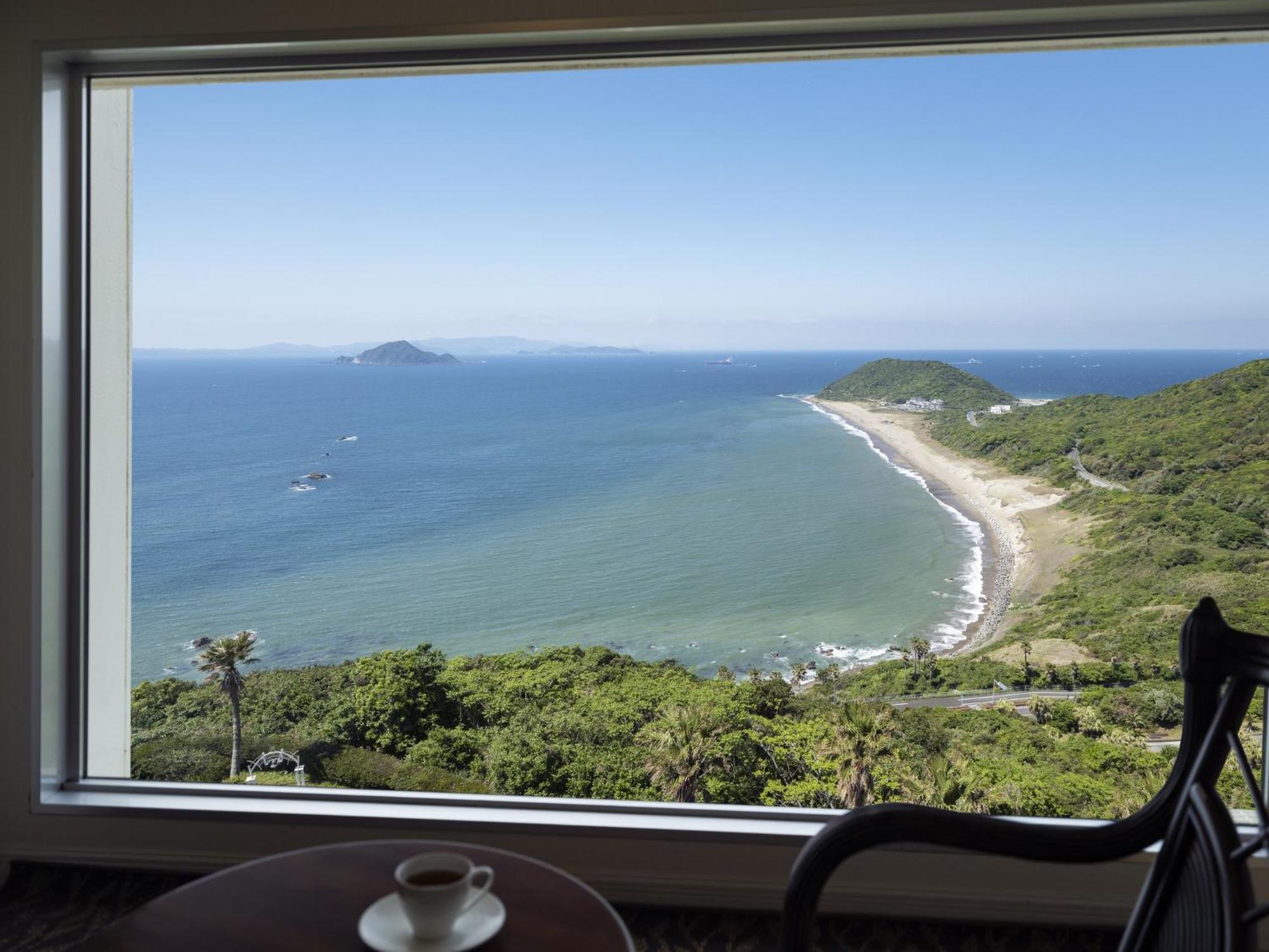 Irago Ocean Resort Tahara Exterior photo